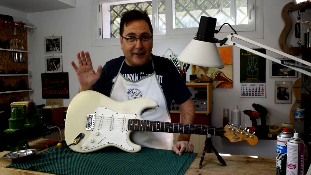 Squier, no te fíes de los Foros. Puesta al dia de una guitarra, mantenimiento.