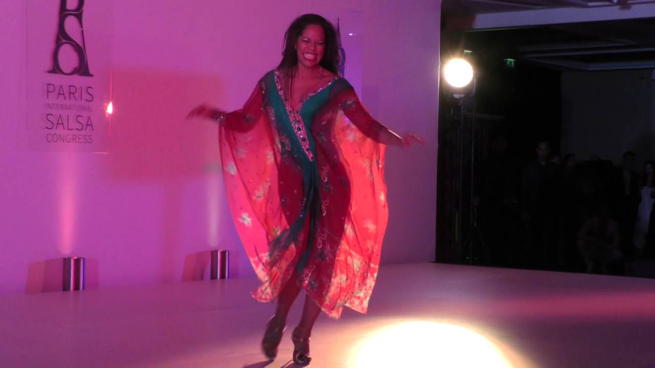 Show de « Griselle Ponce» au Paris Salsa Congress 2016 – www.salsa-guide.fr