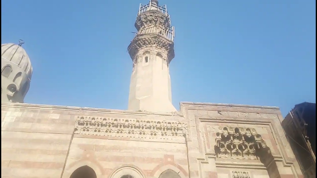 مسجد جوهر اللالا بميدان القلعة بالقاهرة قبل الترميم الأخير