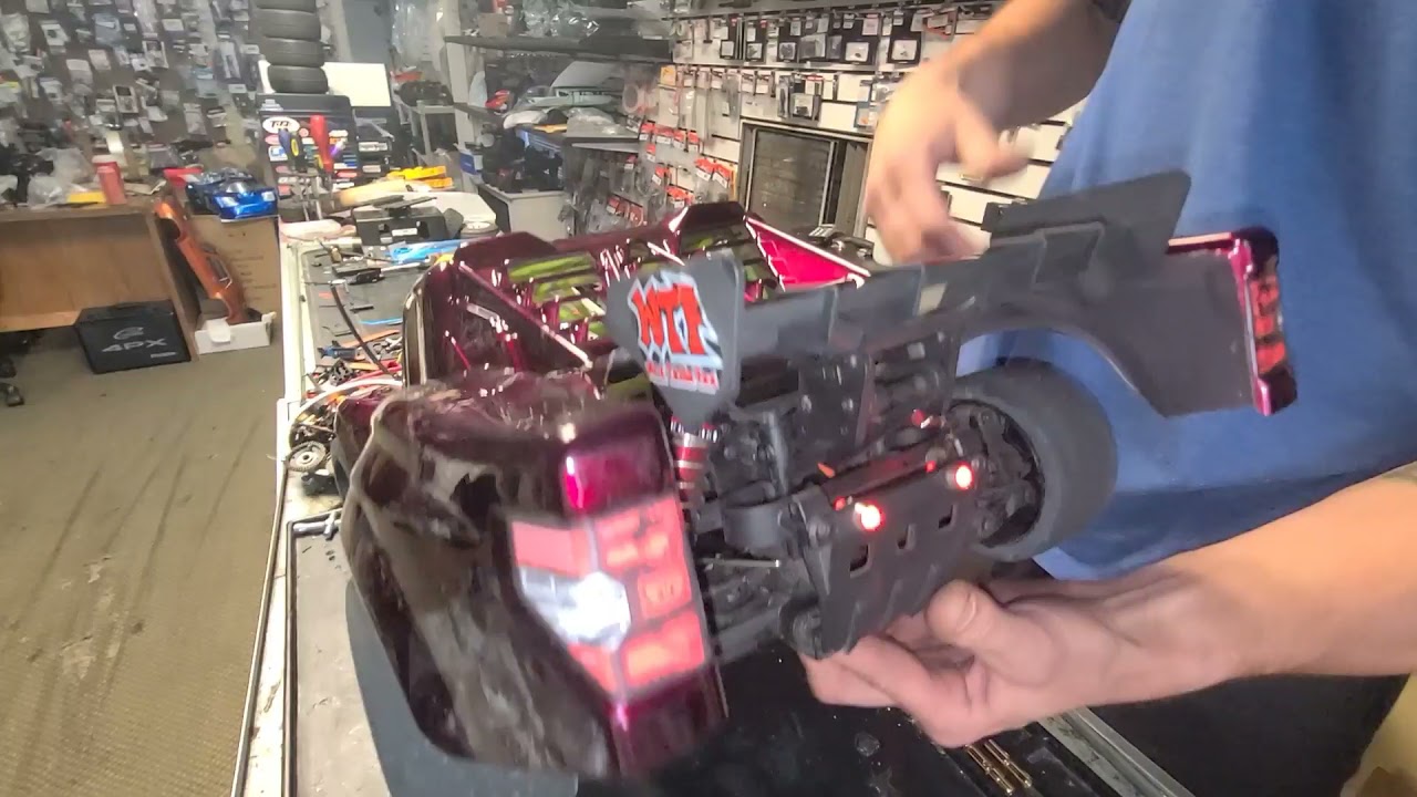 Mark's Custom 1/7 Arrma Mojave Build