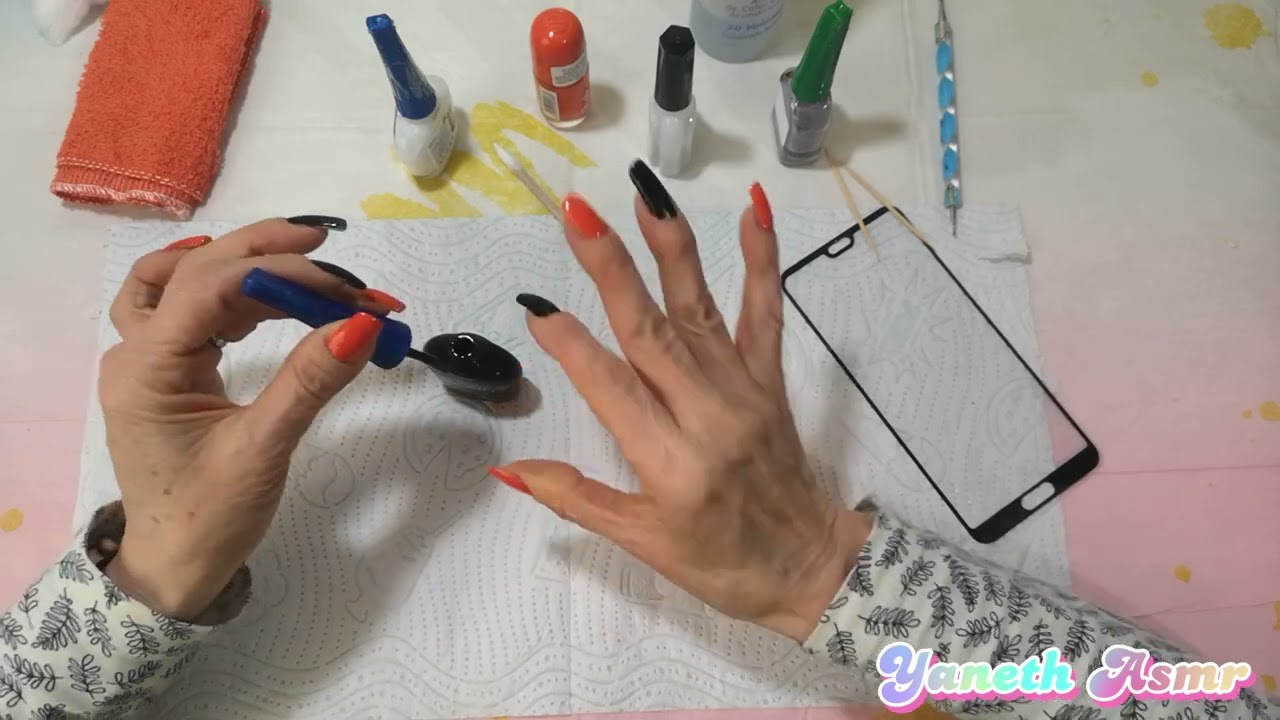 Asmr en español/Asmr, pintando y decorando mis uñas para halloween.