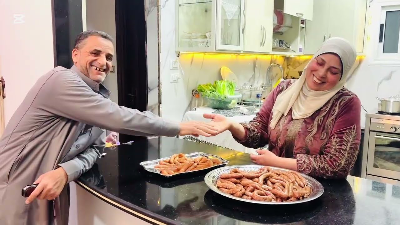مرات ابنى فرحتيني بوجودها معايا النهارده وعملنا احلى سجق لحمه وفراخ وأحلى هديه فى عيد الحب من يوسف💕