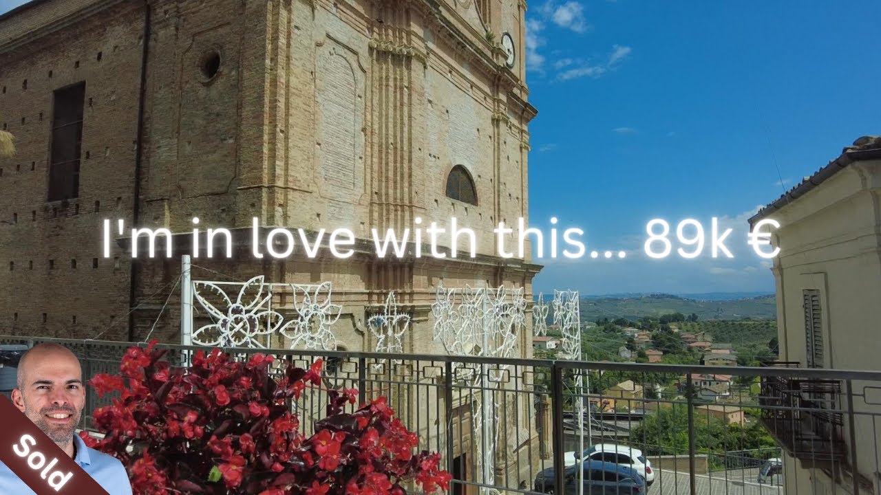 Fantastic Secret Courtyard in Nice Apartment in Collecorvino Abruzzo Italy Virtual Property Tour