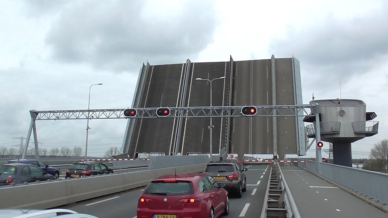 Brugopening Ramspolbrug Ens Basculebrug/ Drawbridge/ Pont Basculant/ Zugbrücke
