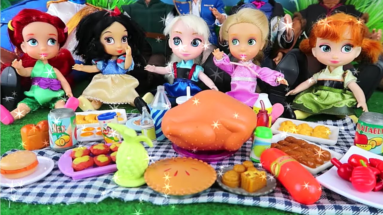 The Junior Princesses Go Camping With Their Fathers | ELSA and ANNA TODDLERS
