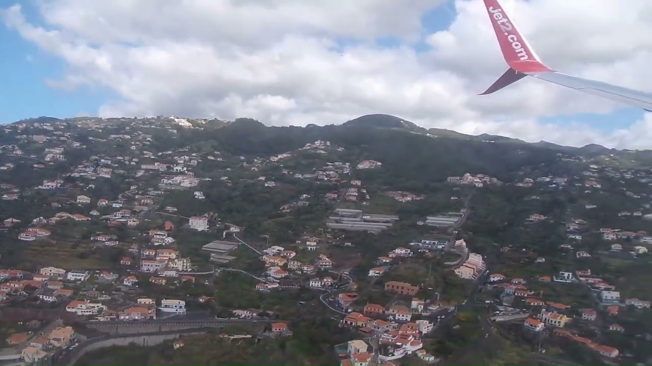 Funchal airport Landing 2025