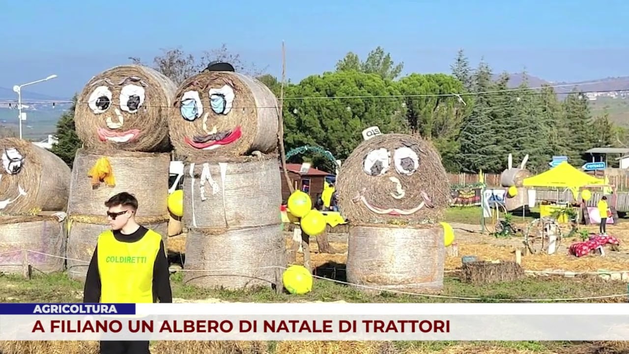 AGRICOLTURA. A FILIANO UN ALBERO DI NATALE DI TRATTORI