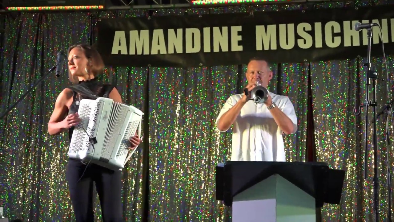 Amandine MUSICHINI Juillet 2019 Reine d'accordéon Valse musette Brise napolitaine