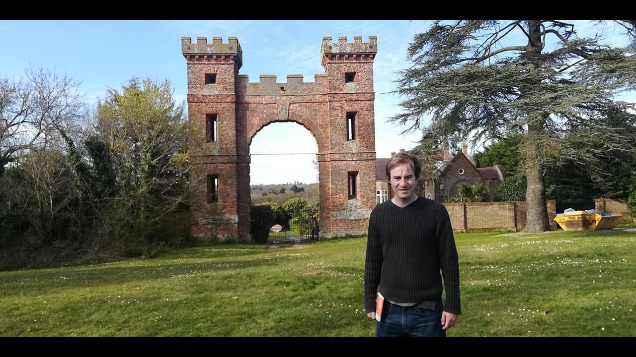 A walk up to Brookmans Park Folly!