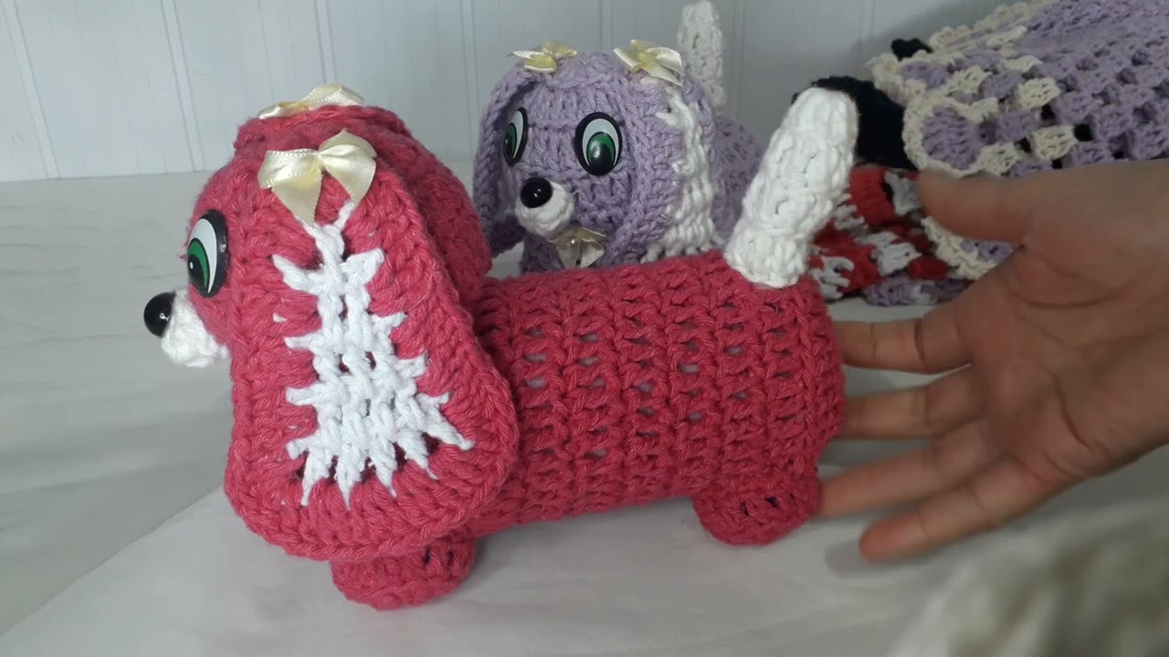 Minha produção de crochê de alguns dias. Tapetes e pesos de porta cachorrinho 🧶