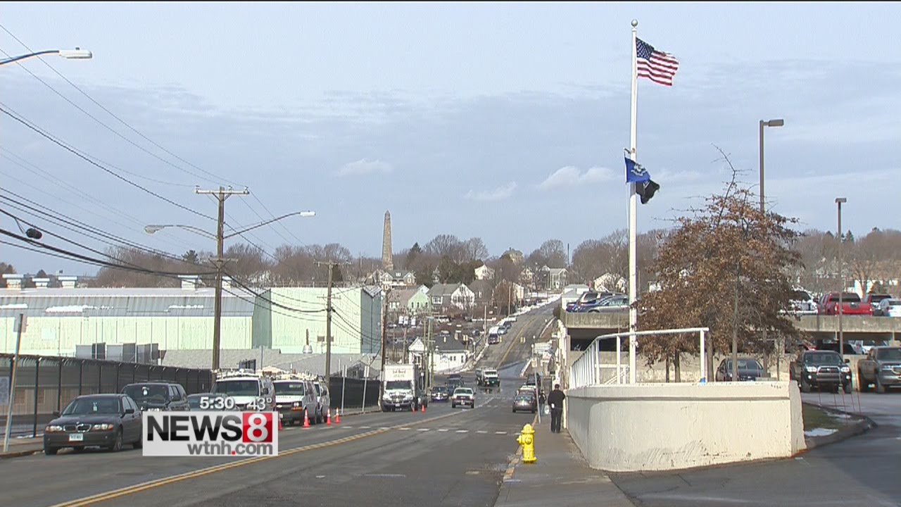 Electric Boat to hire 1,500 in 2016