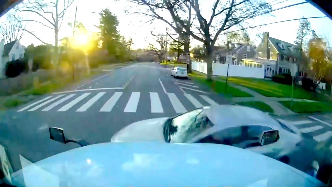 North American Car Crash Compilation - 394