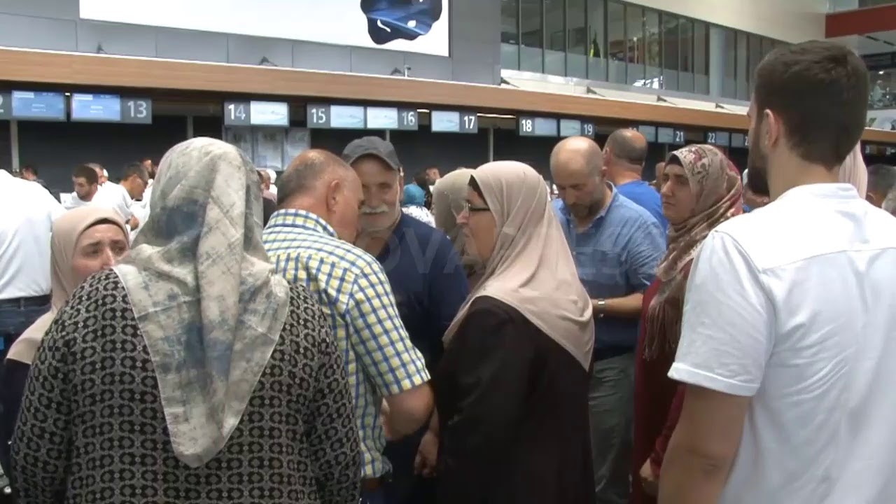 Nisen për në Haxh besimtarët myslimanë nga Kosova