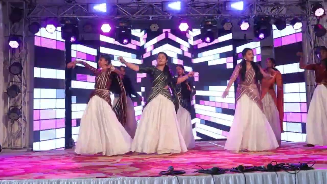 Stage performance 