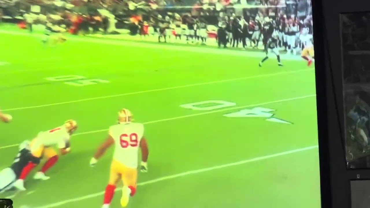 Keyron Crawford sacks Adrian Martinez 