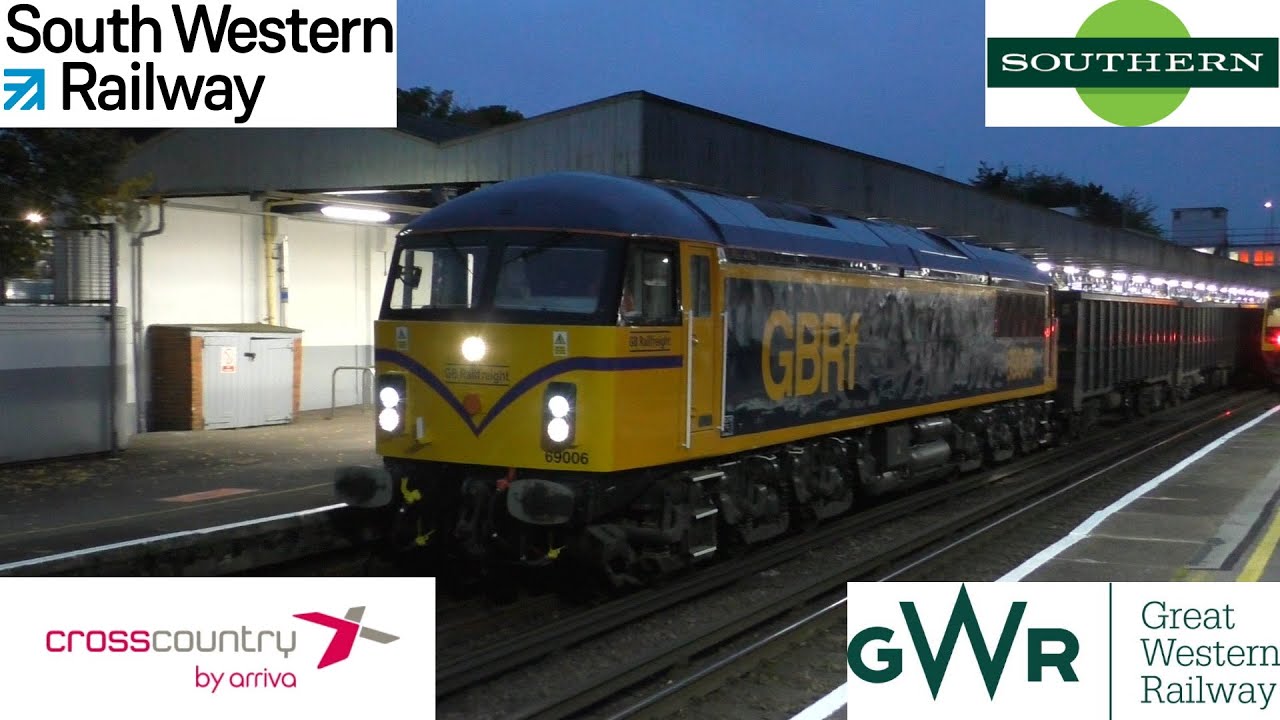 Trains at Southampton Central, SWML - 12th October 2022