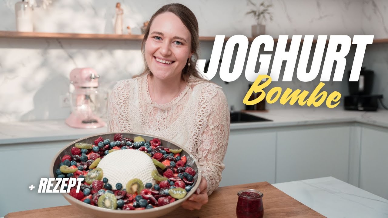 🍓 Joghurtbombe Rezept Cremig, leicht & perfekt mit Fr&uuml;chten und Beerenso&szlig;e als Sommerdessert
