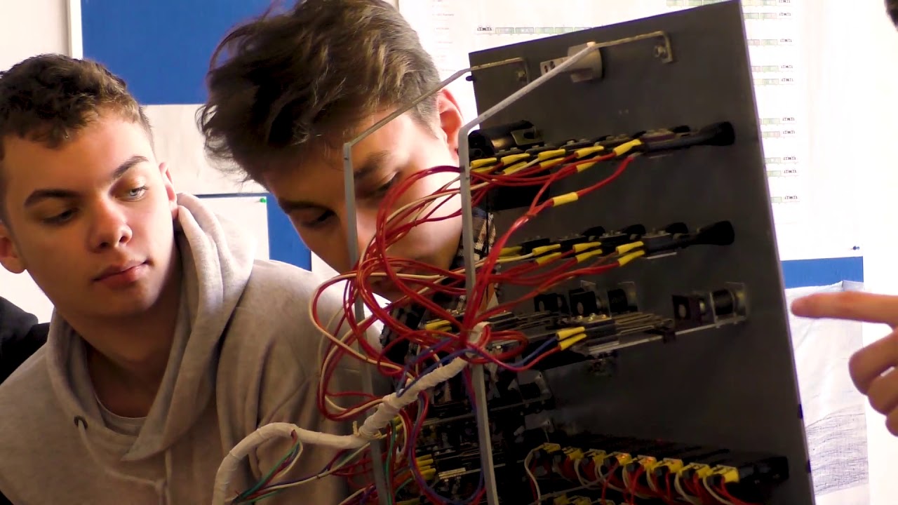 Propagačné video Elektrotechnika v doprave a telekomunikaciach