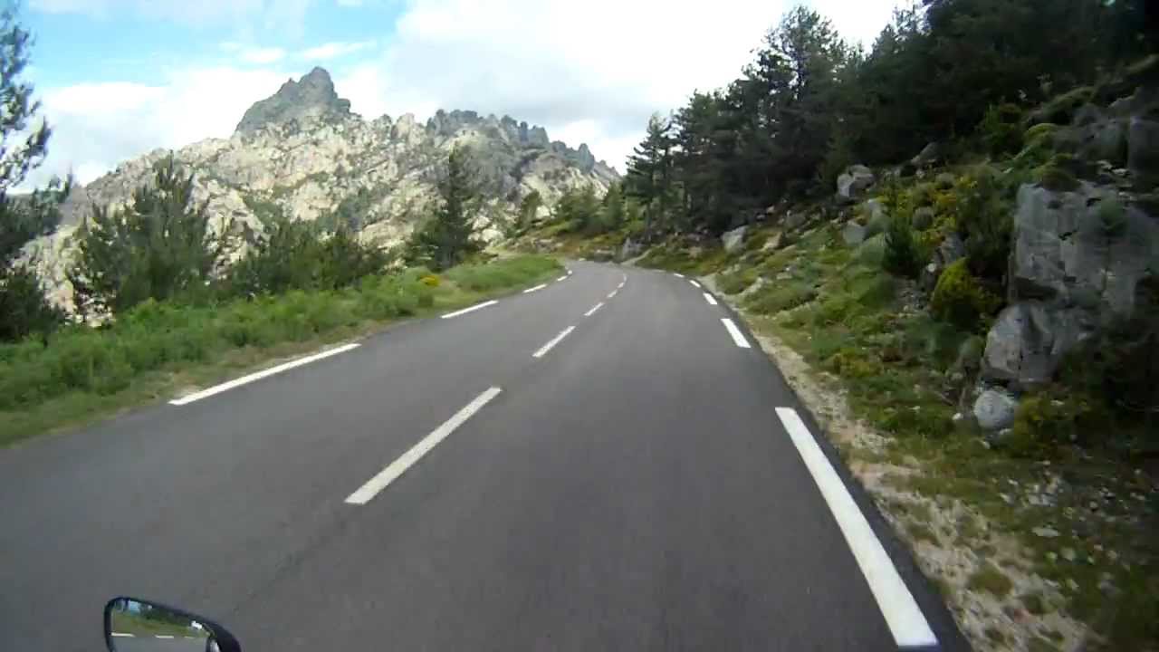 Les Aiguilles de Bavella (CORSE) en moto