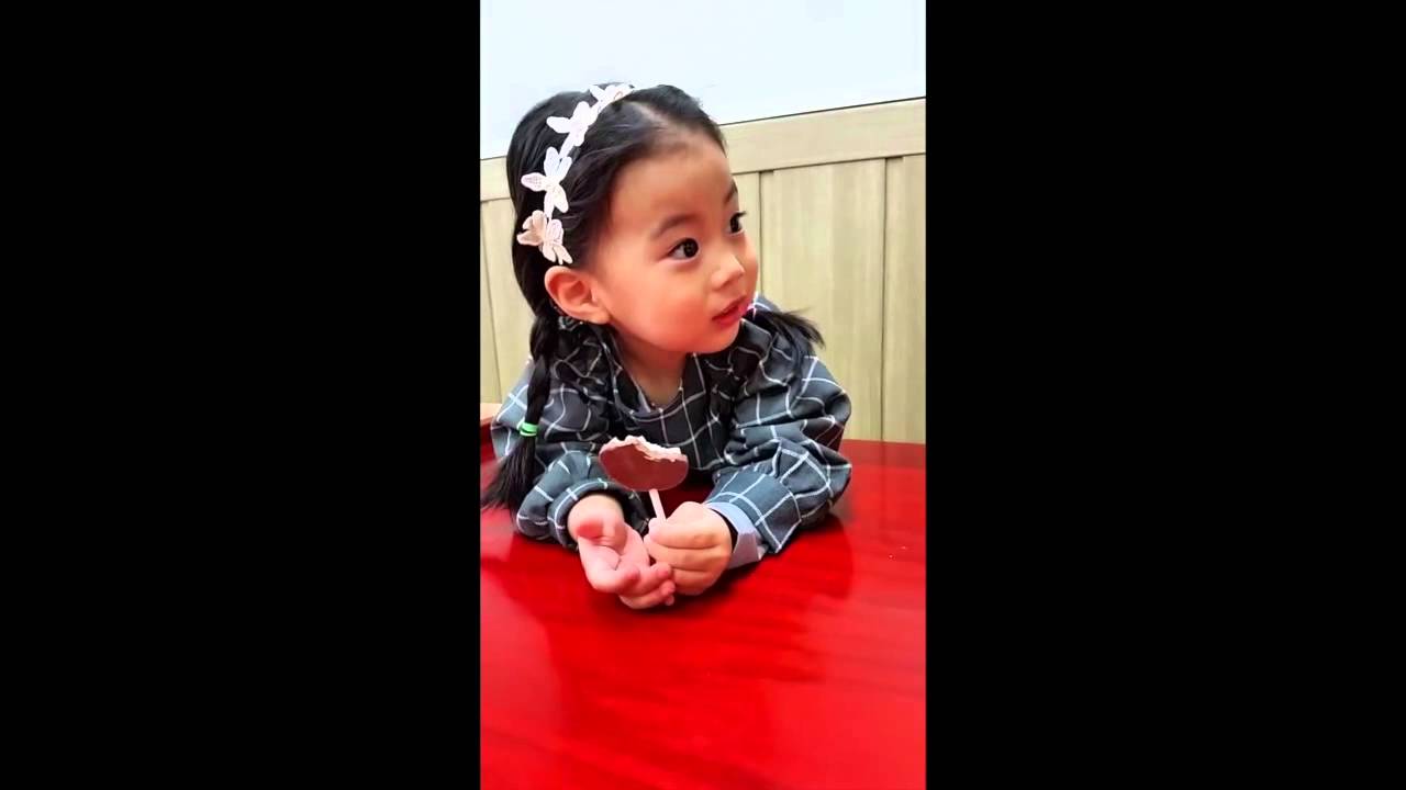 [ENG SUB] Yebin Talking With Her Friend 친구와 대화하는 예빈이