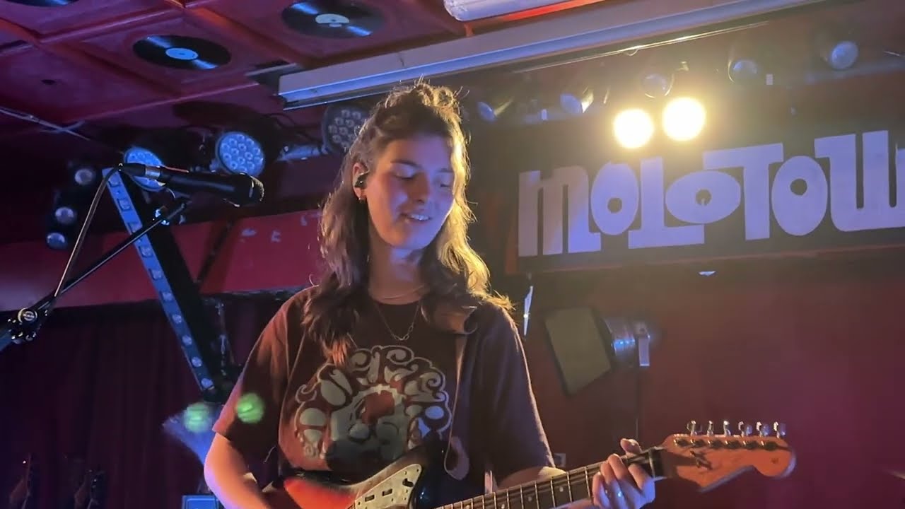 Philine Sonny - In denial - Live @ Molotow, Hamburg - 01/2024