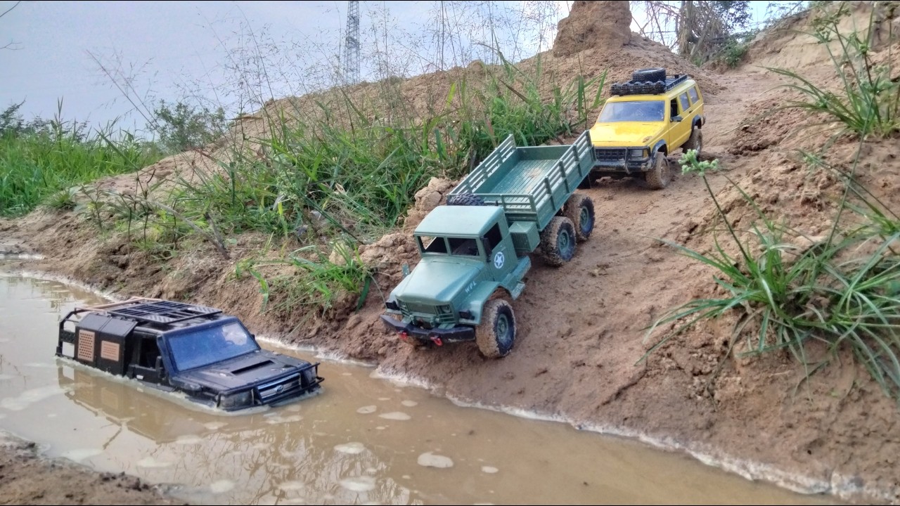 This RC Off-Road Scene Never Gets Old | RC Military Truck 6x6, MN82, MN78 in Mud, Water, Steep Hills