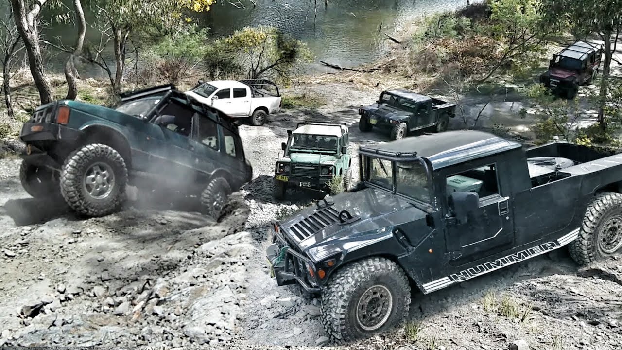 4x4 Unimog Hill Challenge - Hummer vs Defender vs Discovery