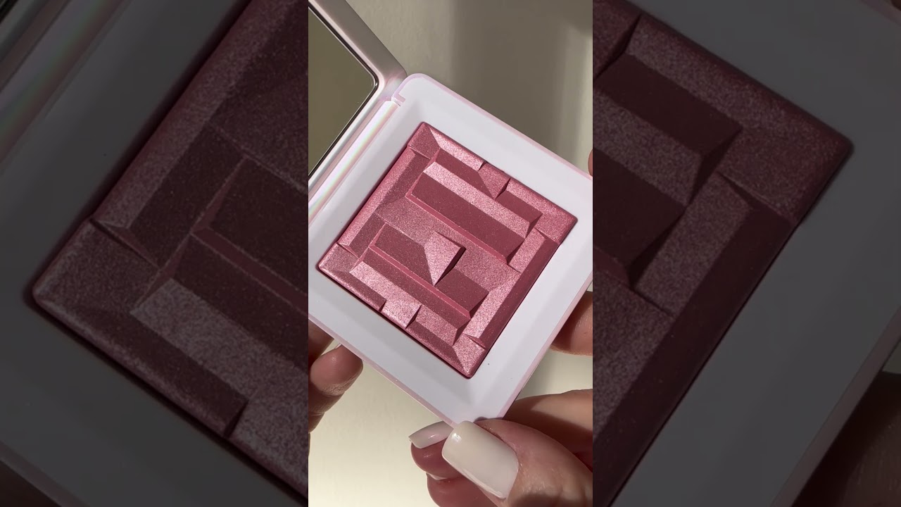 HAUS LABS BY LADY GAGA Bio-Radiant Gel-Powder Highlighter 