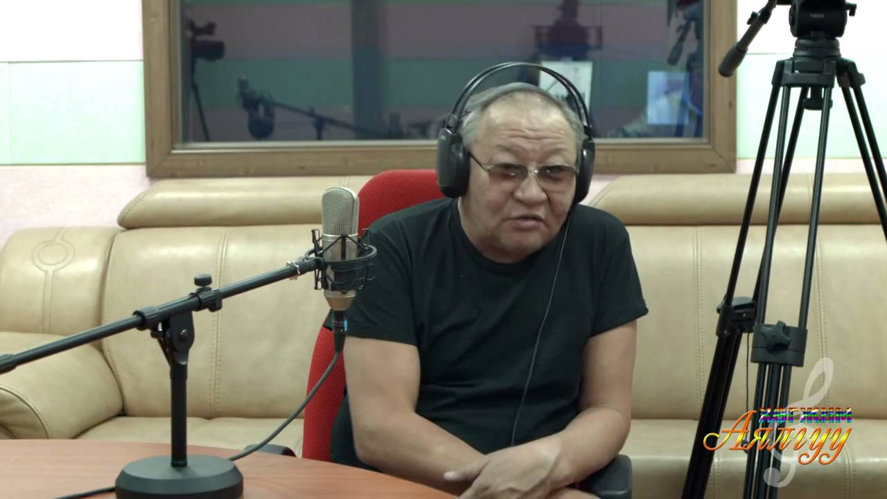 'Хөгжим аялгуу' нэвтрүүлэг  Монгол улсын Төрийн шагналт, Урлагийн гавъяат зүтгэлтэн Б.Шарав