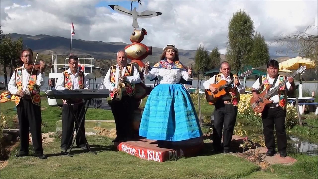 AMANDA PORTALES - Alma Chola