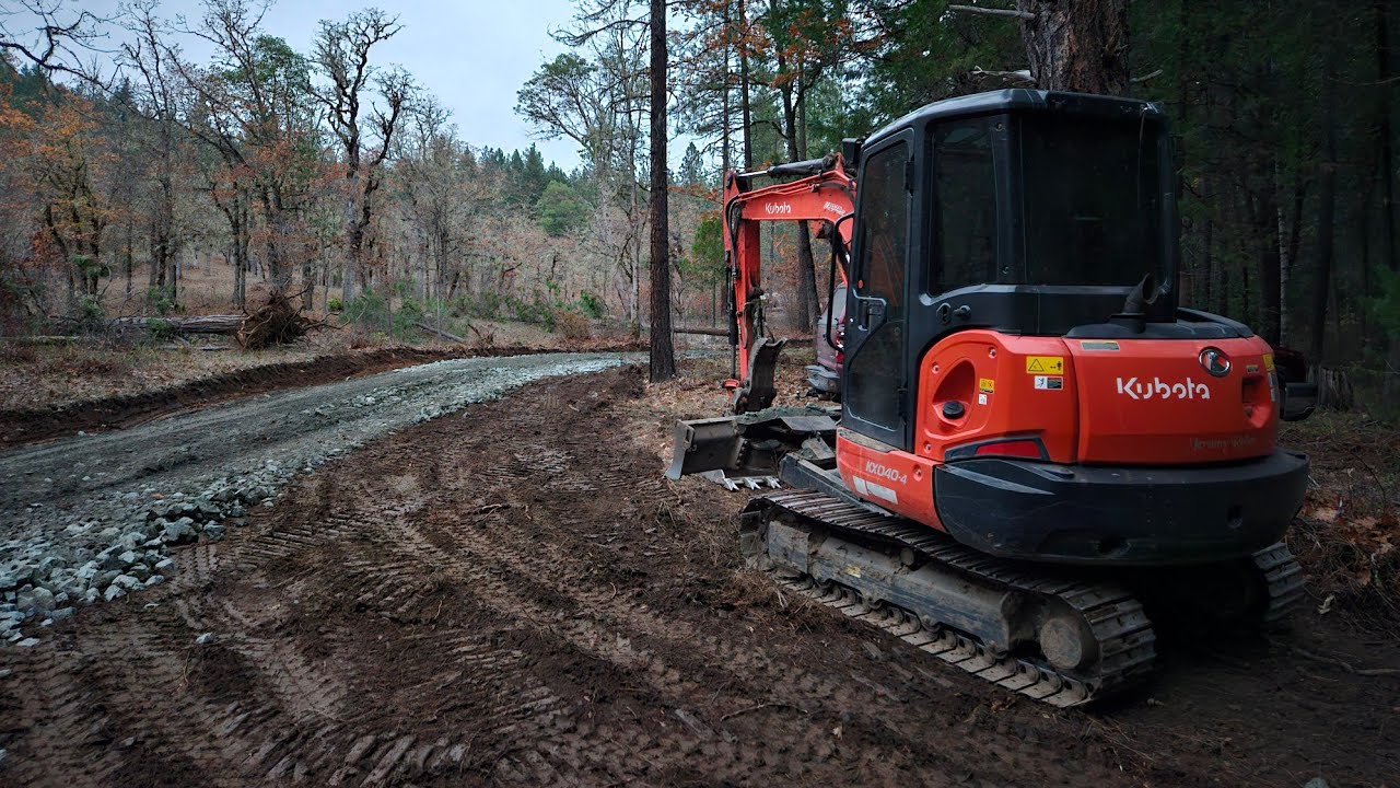 Смогут ли грузовики преодолеть дорогу с Wilson Forest Lands и экскаватором Kubota KX 040 4?