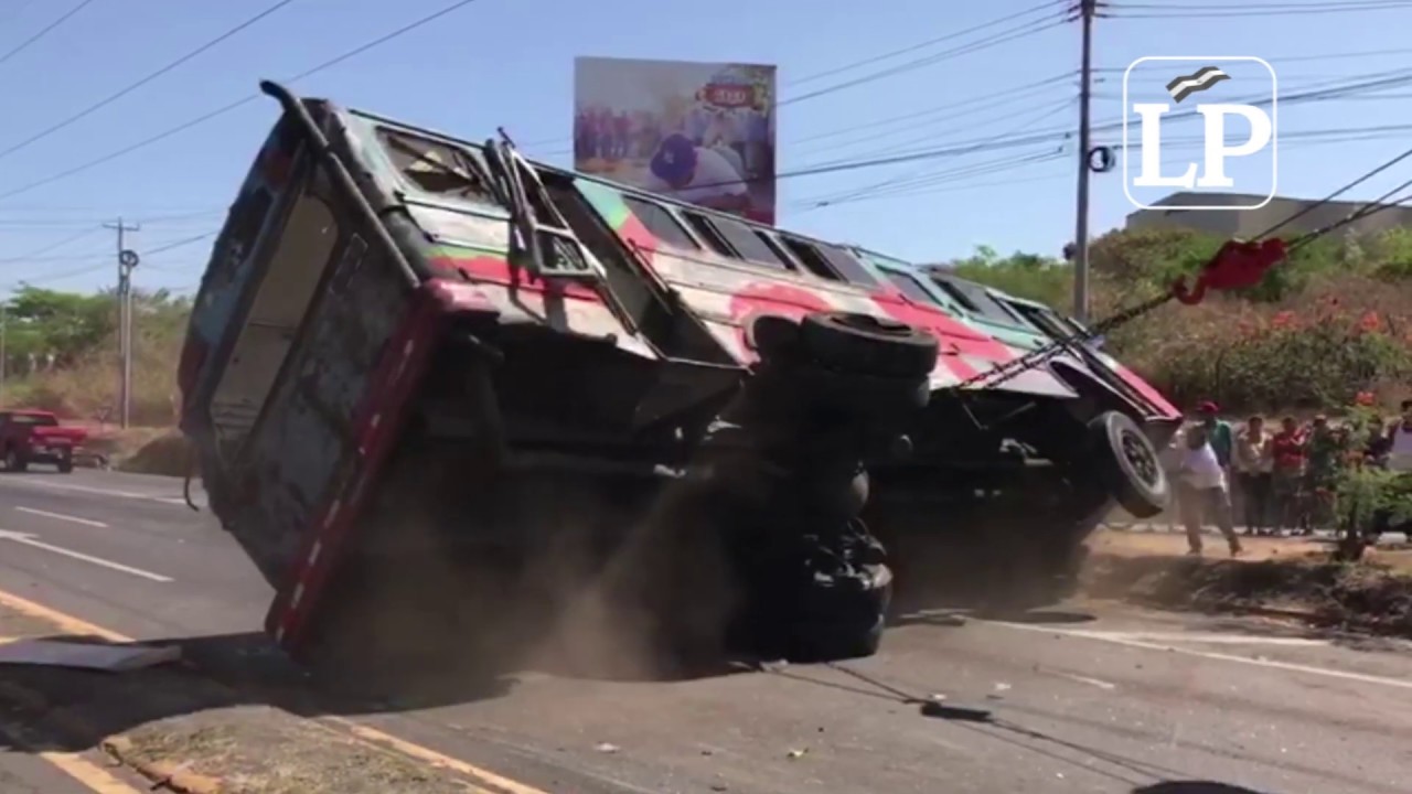 Accidente en la Cuesta El Plomo deja varias personas lesionadas