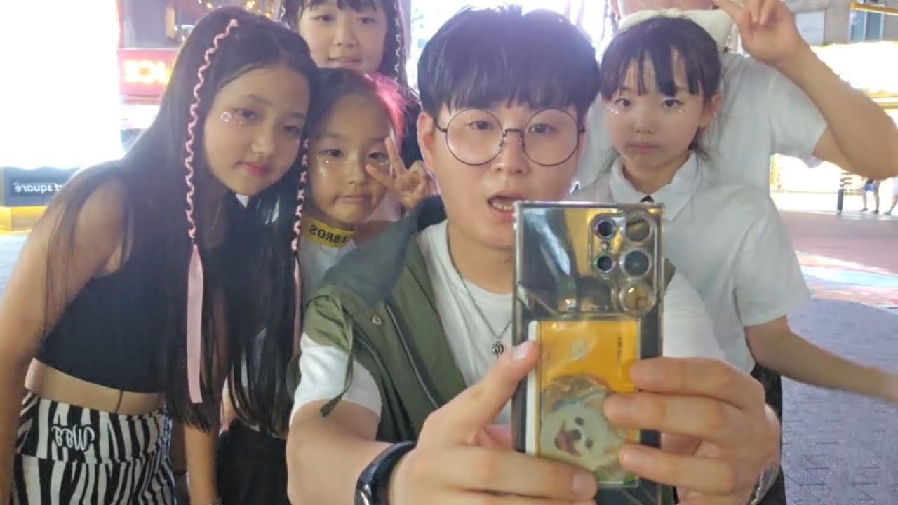 Afstarz,Afdreamgirls의 자기소개