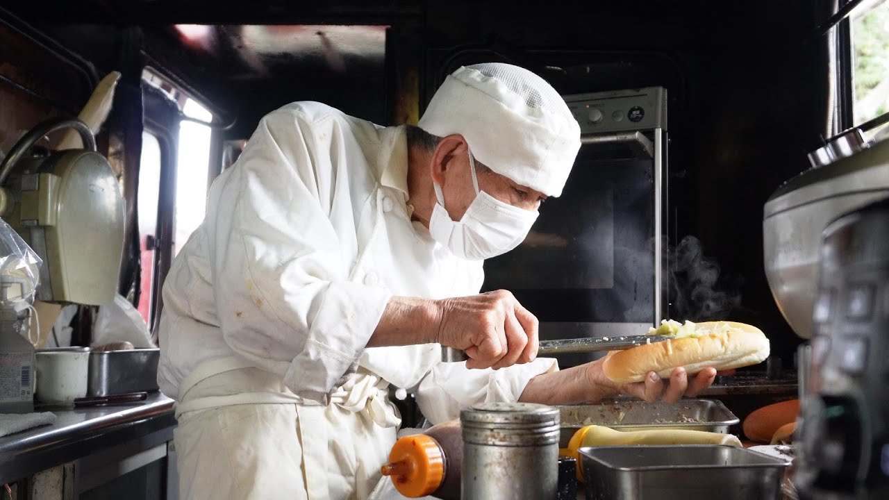 公園で50年以上ハンバーガーを作り続けるおじいちゃんの物語 「今屋のハンバーガー」