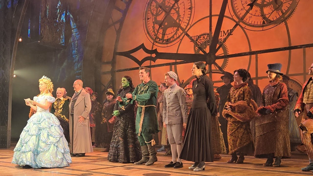 Wicked Day 2024 | Evening Curtain Call & Speech (Alexandra Socha) | Wednesday, October 30, 2024