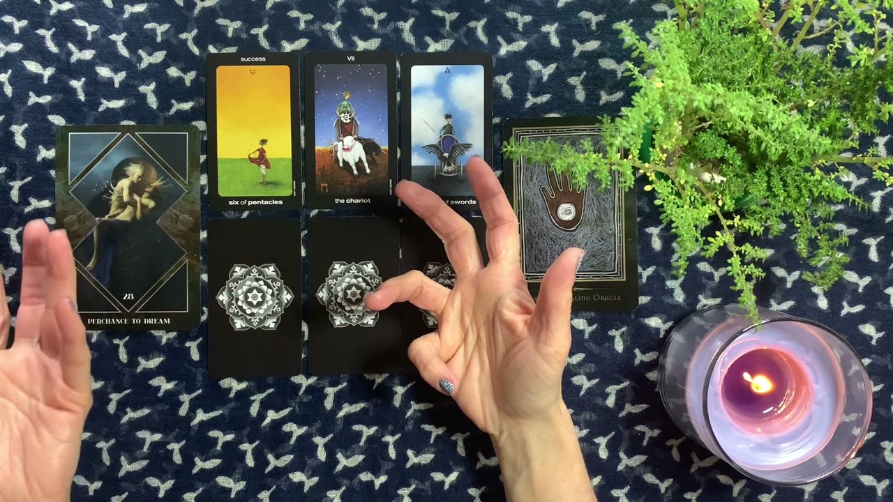 Tirada para elegir entre 2 amores. ❤️💔 Tarot interactivo.