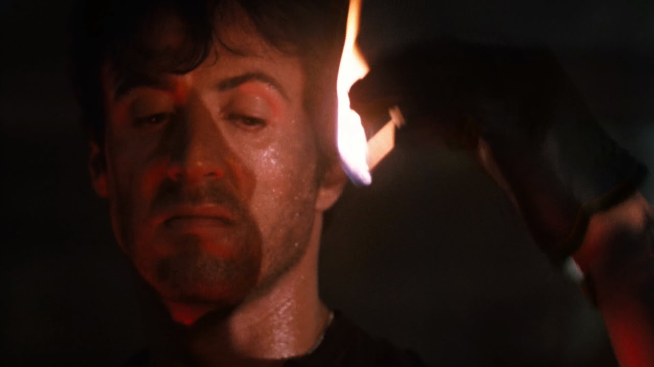 Cobra (1986) &ndash; Prawo do milczenia