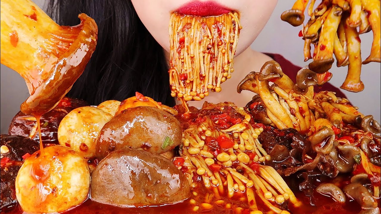 ASMR SPICY MUSHROOMS FEAST 불닭 마라 버섯 먹방 WITH FIRE SAUCE *ENOKI, SHIITAKE, OYSTER etc* MUKBANG