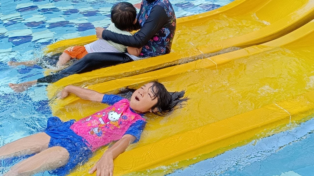 Weekend Seru Berenang di Green Lake Waterpark Depok