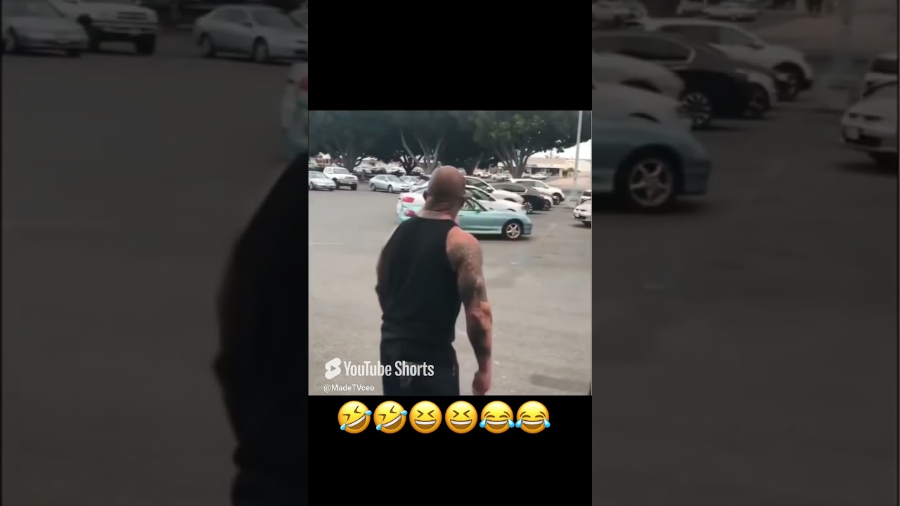 Who&rsquo;s getting jumped in? &ldquo;Not me!&rdquo; #funny #turfwars #ganglife