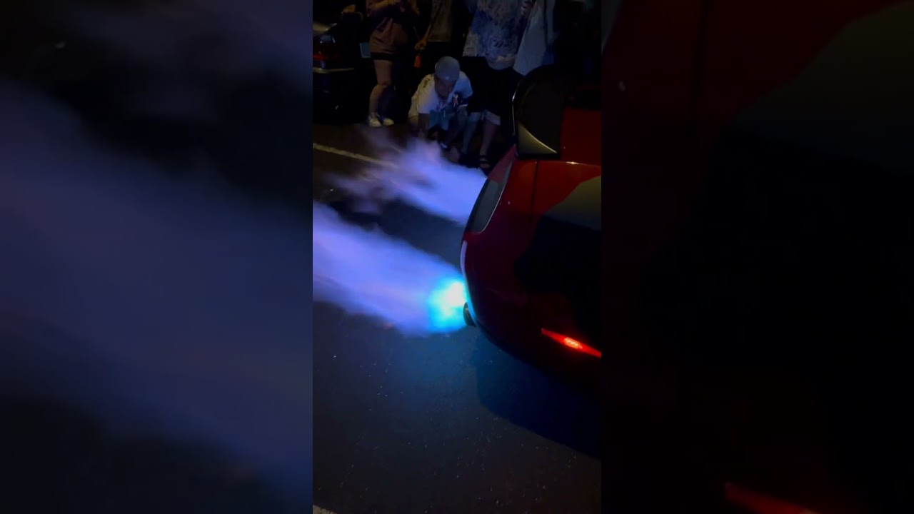 Guy try to light cigarette with hellcat flames(Burns hand)
