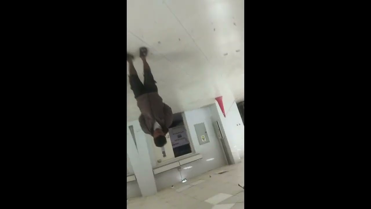 My first day vlogging in dubai international #