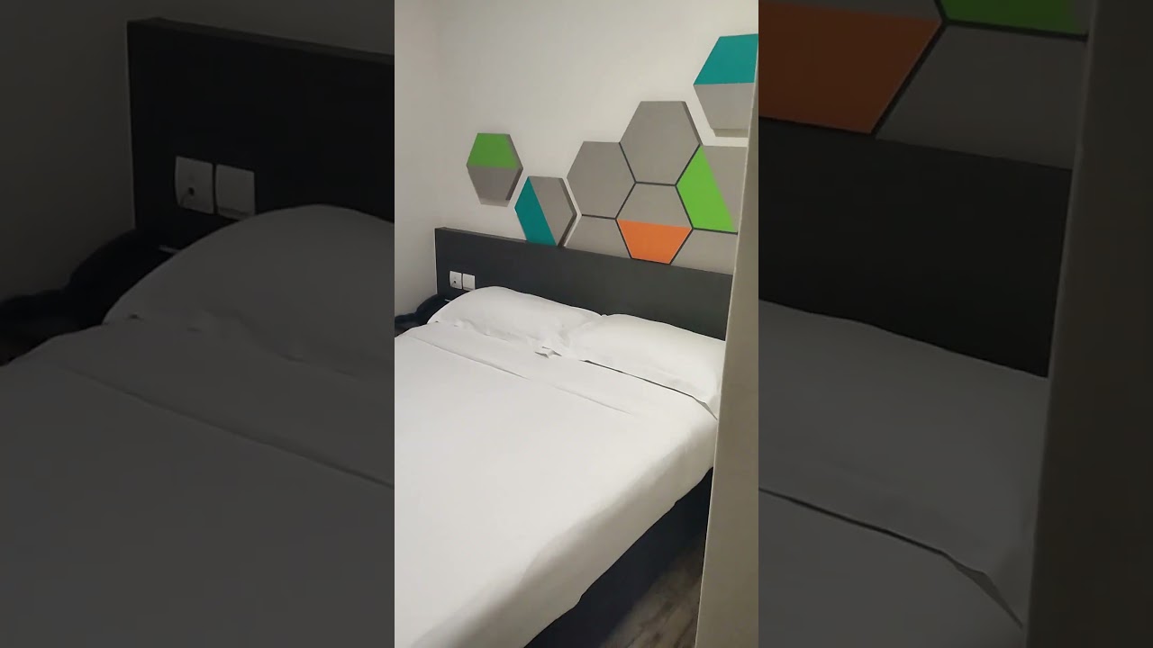 ibis Budget Emerald Hotel Singapore #travel #hotel #roomtour #singapore