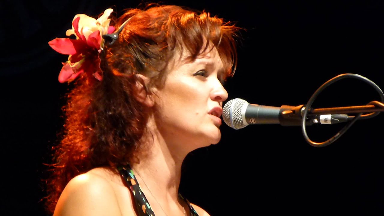 Kathryn Roberts & Sean Lakeman - Georgia Li (Tom Waits song) - live Tønder Festival Denmark 2013