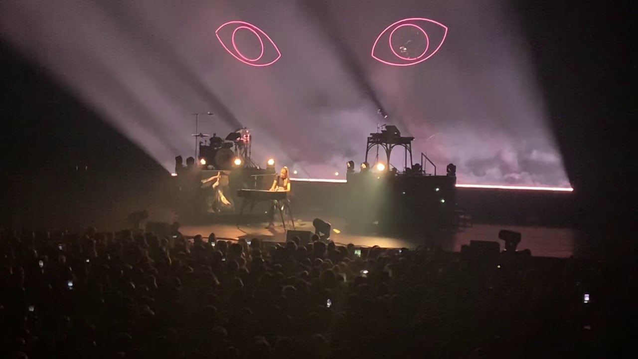 Nombreux / Live Angèle / Angers / Arena Trélazé / 18 mai 2019
