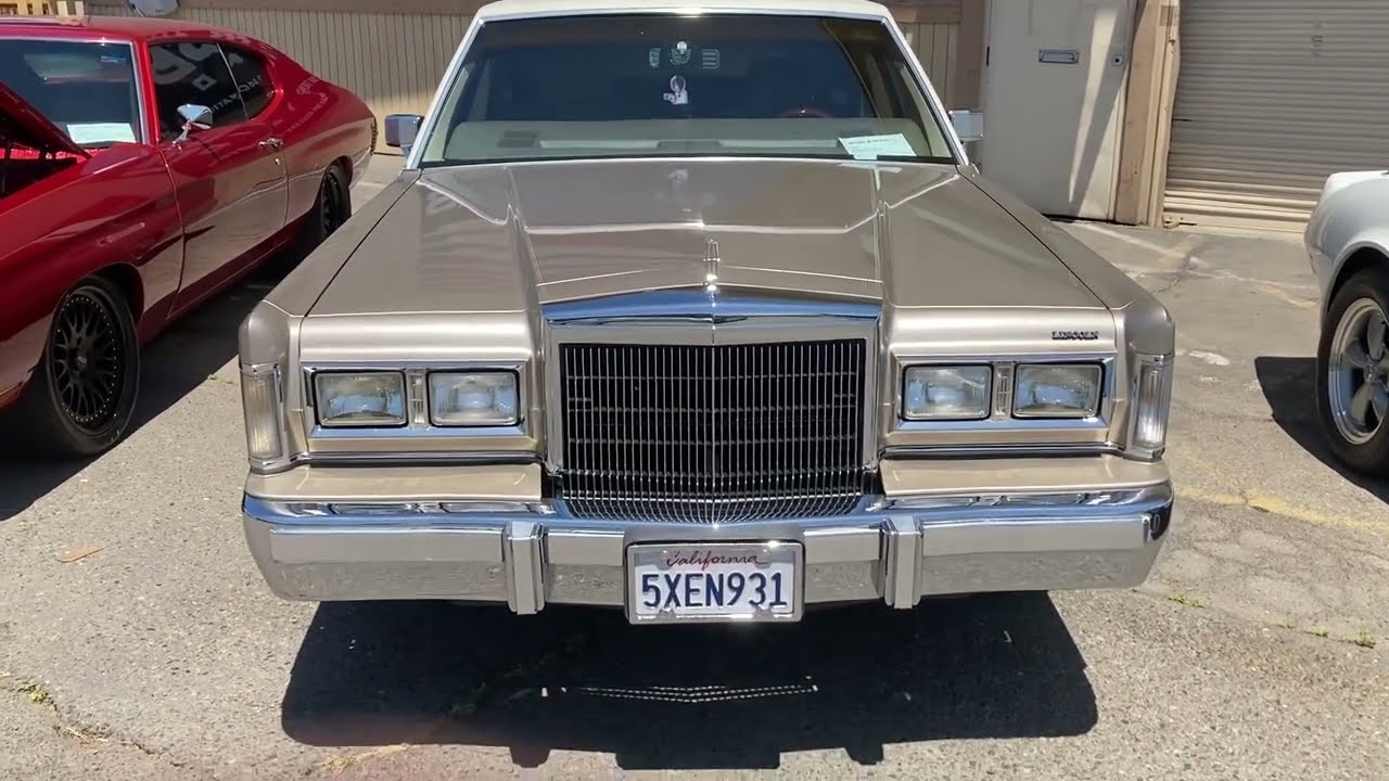 1988 Lincoln Town Car