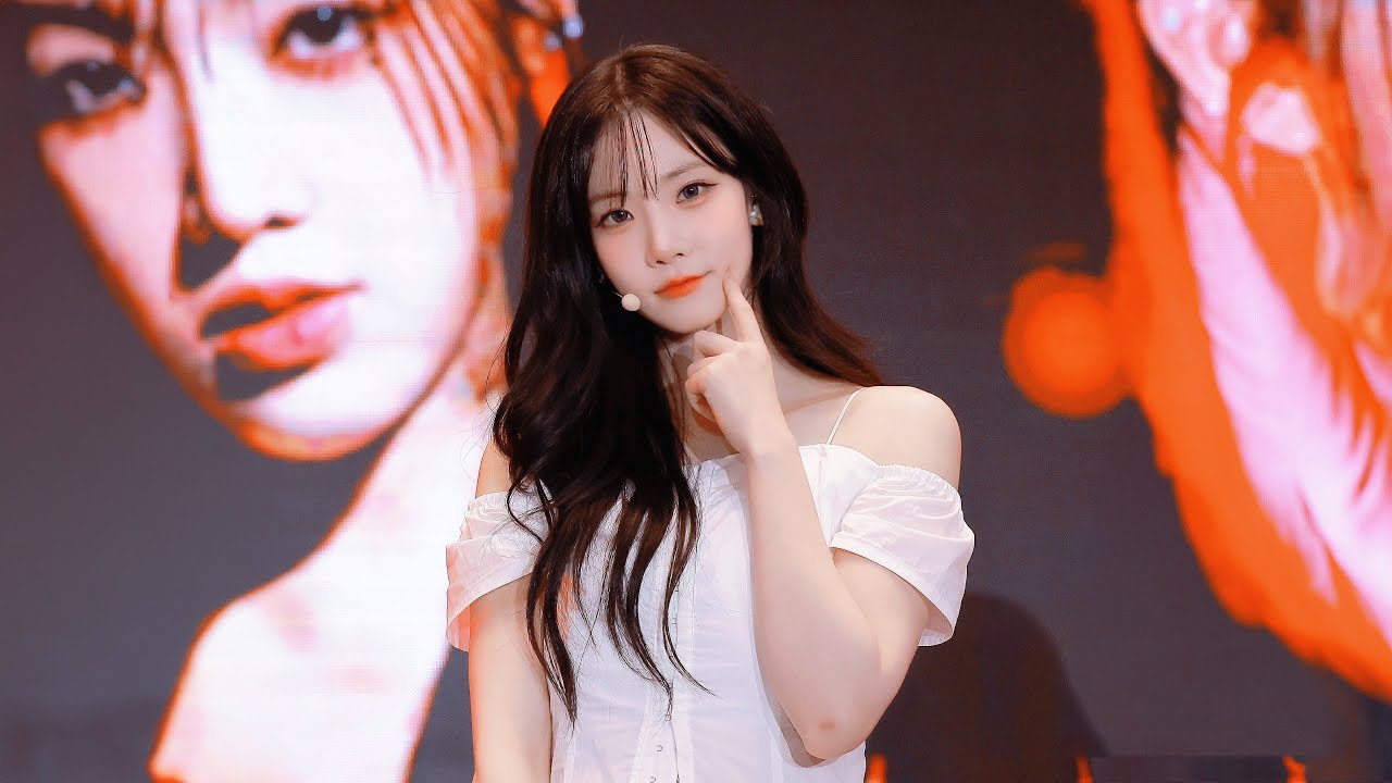 [4K] 240820 Girls' Capitalism 트리플에스 김나경 직캠 tripleS NAKYOUNG FanCam HongKong FanMeeting