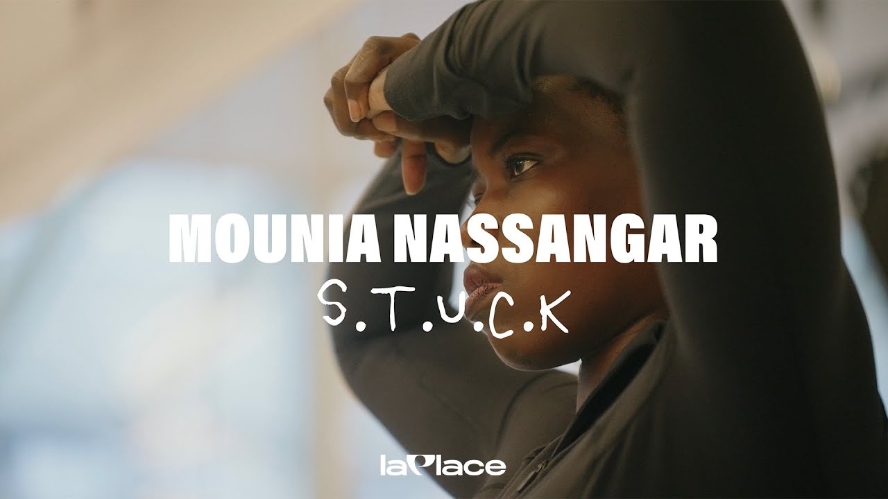 Mounia Nassangar présente S.T.U.C.K | La Place