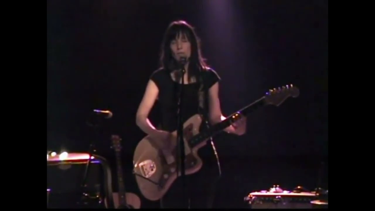 Jessica Bailiff - Crush (Live at the Beat Kitchen 2005)