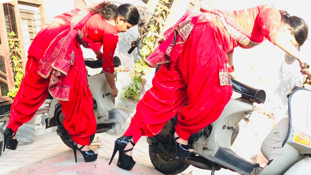 How to start scooter with high heels | cranked scooter 🛵 problem morning time by Punjabi girl 👧